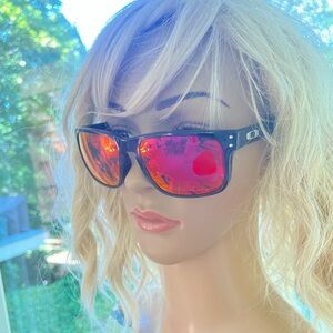 Oakley Holbrook Sunglasses Black Frames Pink Mirrored Polarized Lenses
